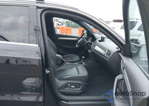 2016 Audi Q3 2.0T Premium Plus z USA, uszkodzony, nr VIN WA1BFCFS9GR013363